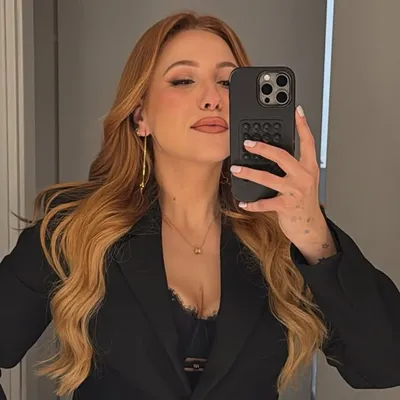 Vasiliki Karanzogianni profile