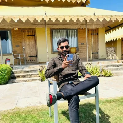 Vatsal Vaniya profile