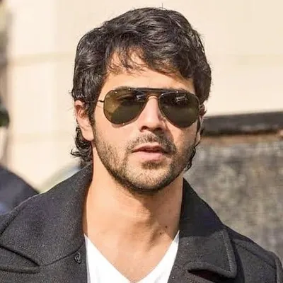 VARUN ∞ VARUNIACS profile