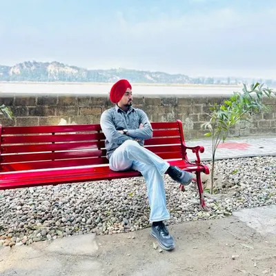 Veer Saini profile