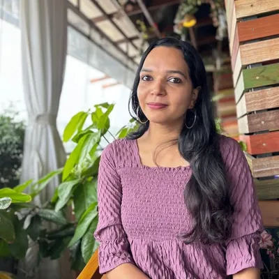 Radha Shrinivas 💚 | Food Blogger & Influencer profile