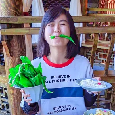 VEGAN EATS | Crystal Pang profile