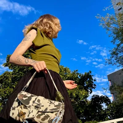 Folge mir auf @thesassy.mag profile