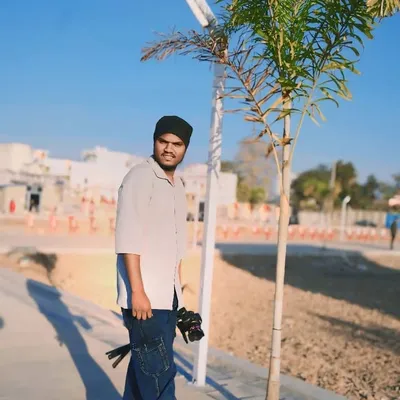 Vivek Kumar Uikey profile