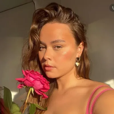 Venezia Cruz profile
