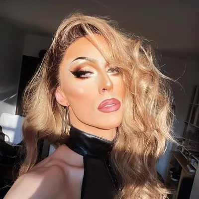 Venus Everest profile