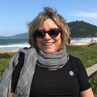 Vera Lucia Sommer profile