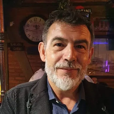 Julio Aliaga profile