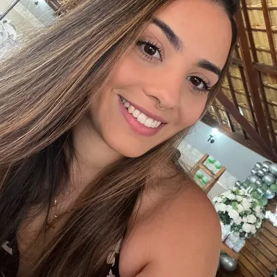 Verônica Alves profile