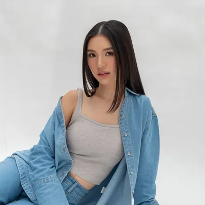 Vivi Veronica profile