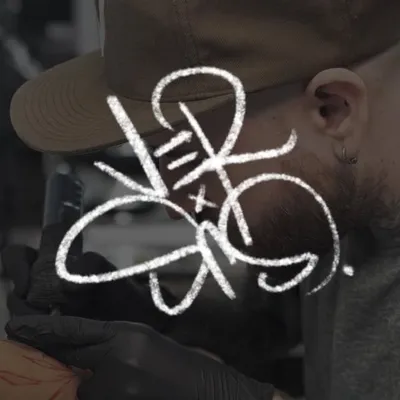 Versus - Tattoo Artist profile