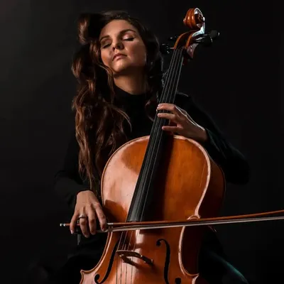 Vesislava / Dubai UAE Cello Player profile