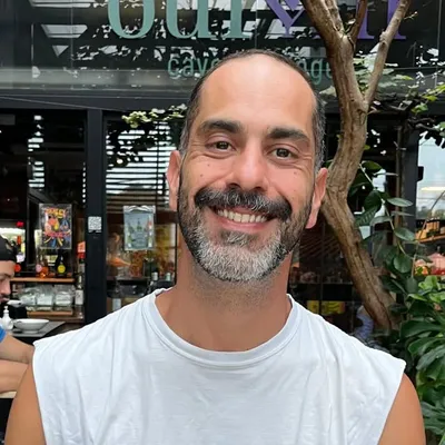 Victor Hugo Garcia profile