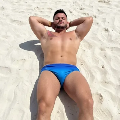 Victor Pinheiro profile