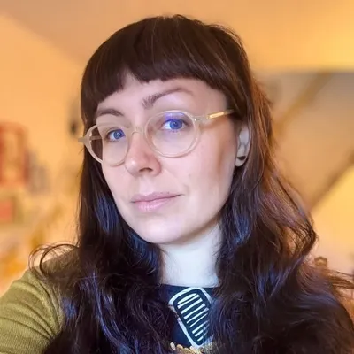Vicki Gausden profile