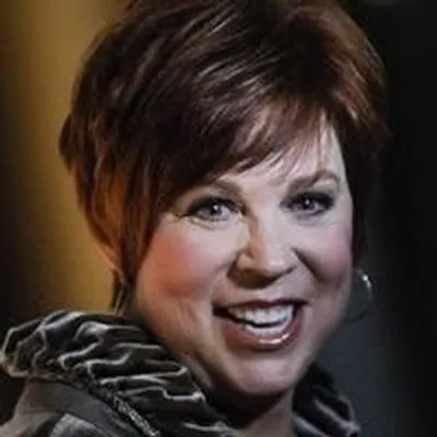 Vicki Lawrence profile