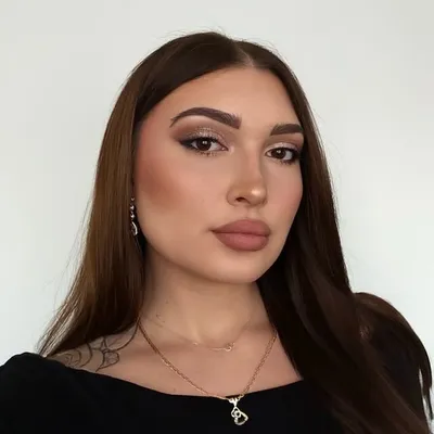 VICKY 🦋 profile