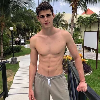 Victor Perr fan profile