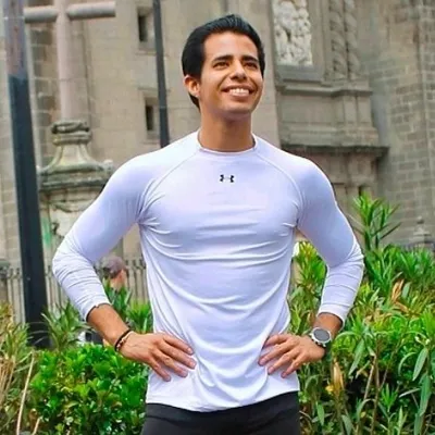 Vic Romero Zenteno profile