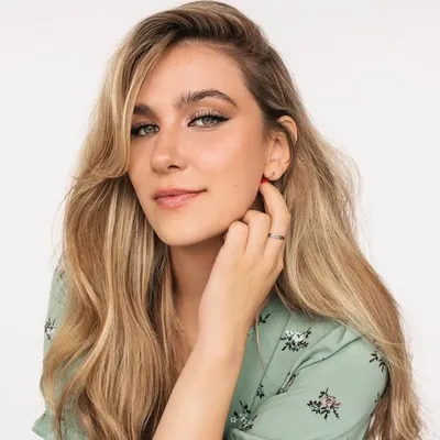 Victoria Charlton Penny profile
