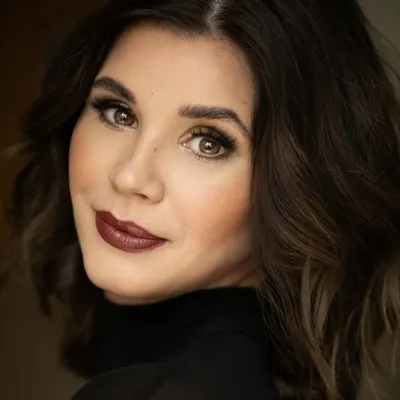 Victoria Gebauer profile