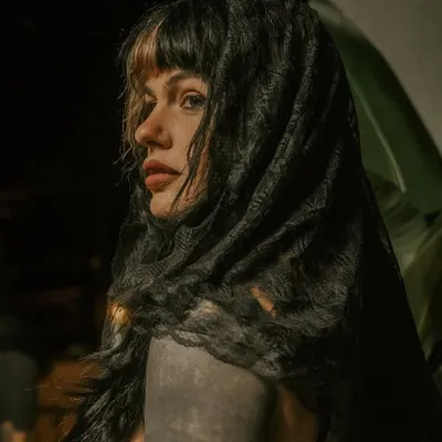 Victoria Bones profile