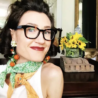 Victoria Elizabeth Barnes profile