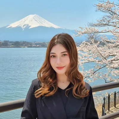 victoria yovita profile