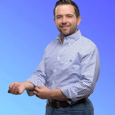 Víctor Zanella profile