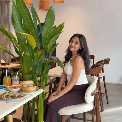 Sakshi Gadhave | Food ,Travel & Experiences profile