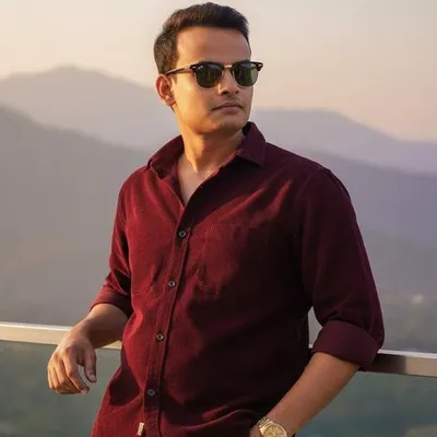 Dr Vijay Yadav profile
