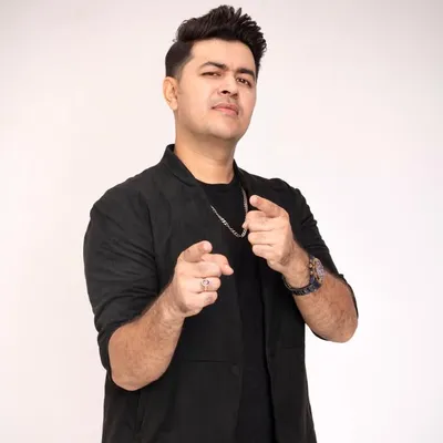 Vikas Marwah®️| Hair Stylist✂️ | Salon Owner | Color pro 🎨 profile
