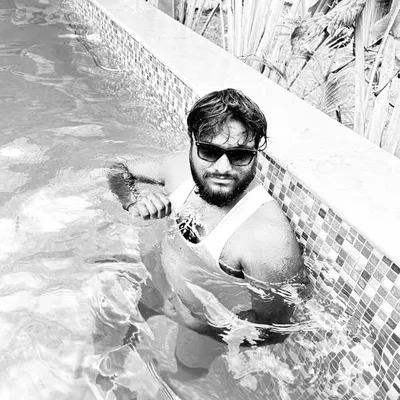 VIKAS GUPTA profile