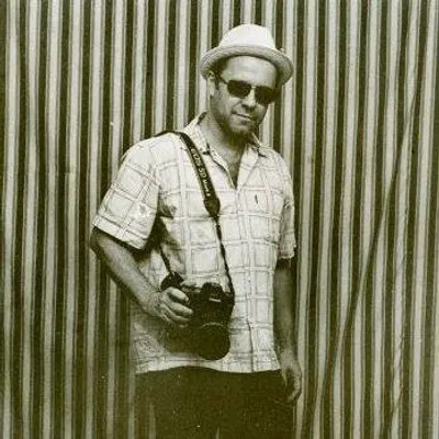 Vik Muniz profile