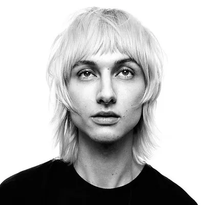 Viktor Peters | Veruschka profile