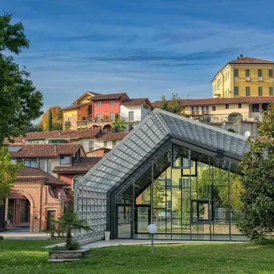 Villa Balbiano profile