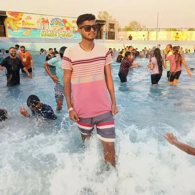 Vinay_๐ profile