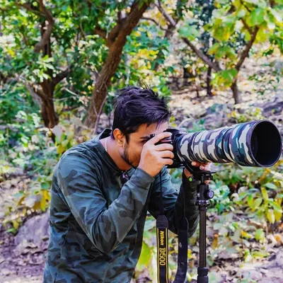 VINAYAK SHRIVASTAVA ™ profile
