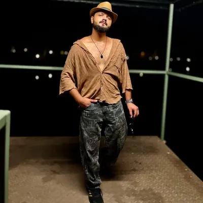 Vinay Dungarpur profile