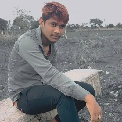 Vineet Dahariya profile
