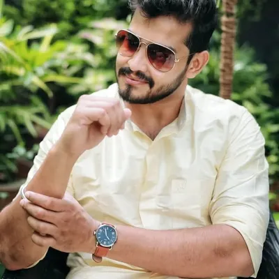 Vineeth Vee profile