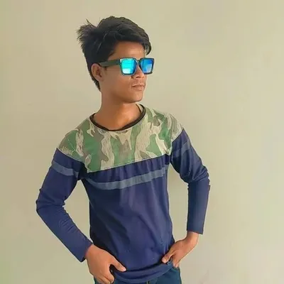Raj Aftab Vines profile