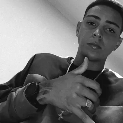 𝑴v🏹 profile