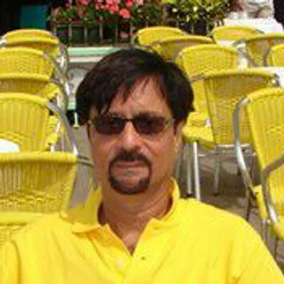 Vinod Advani profile