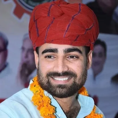 Vinod Jakhar profile