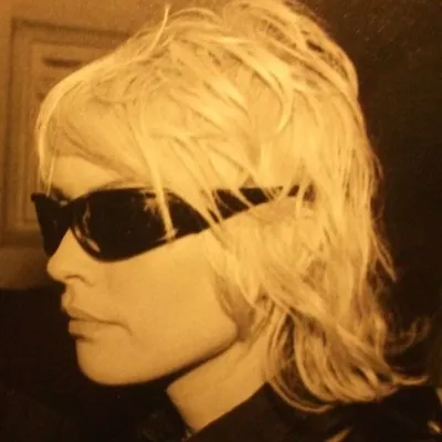 VINTAGE FASHION profile