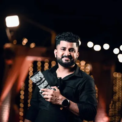 Vinu_Vicky_Studio profile