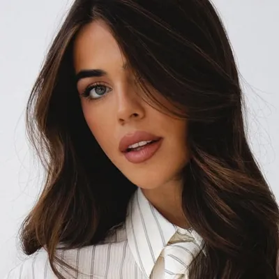 Violeta Mangriñan profile