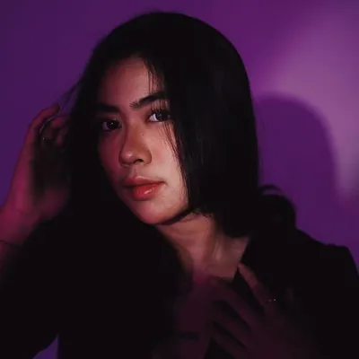 Violet Vianca Dhia profile