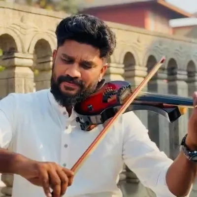 Violinist Renjith profile